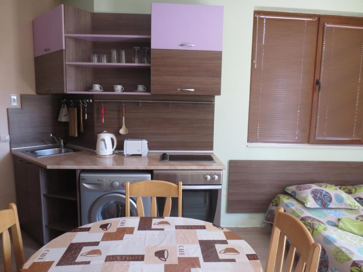 Fantasy Apartments Saint Constantine And Helena Resort Святые Константин и Елена Экстерьер фото