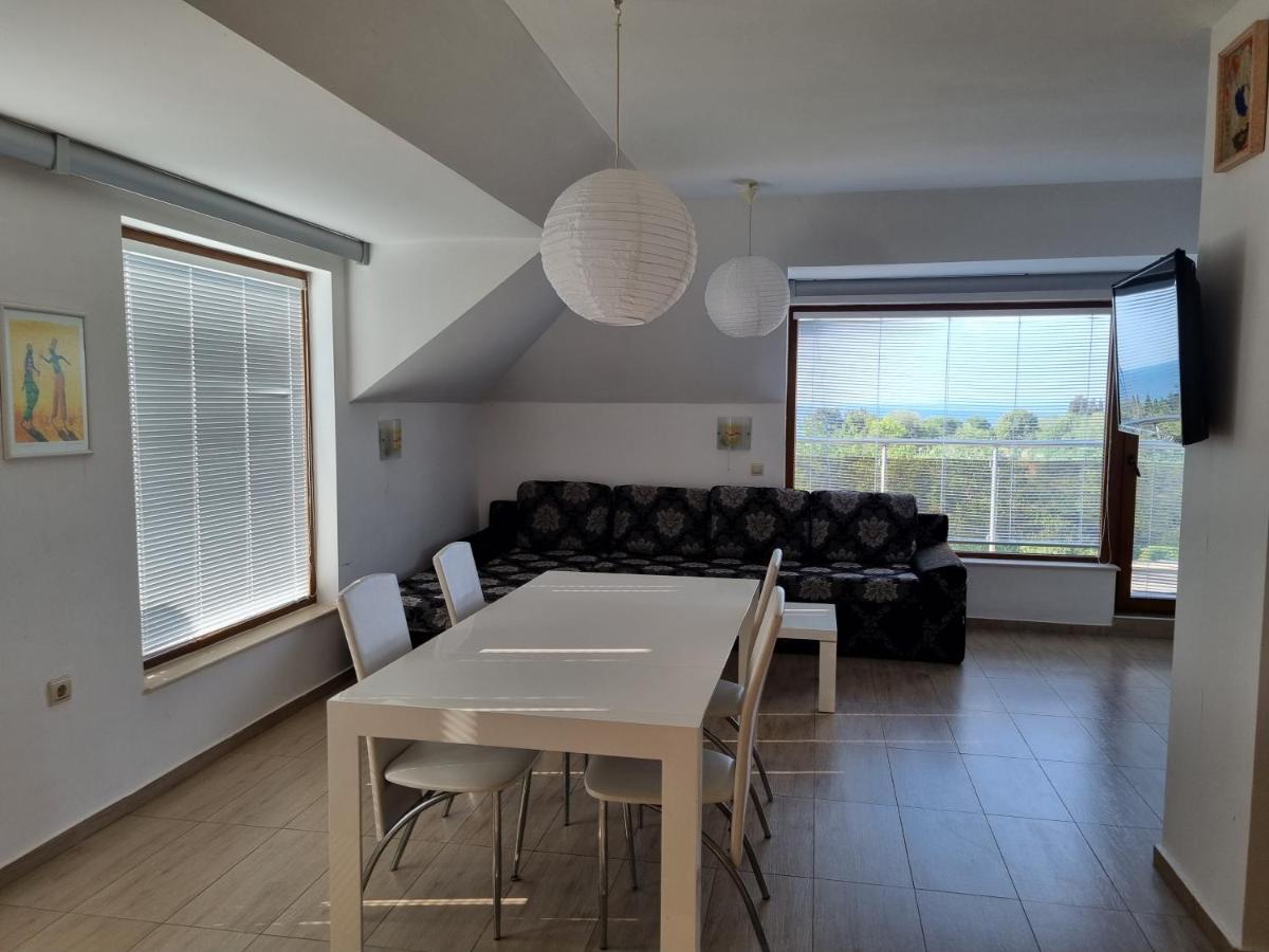 Fantasy Apartments Saint Constantine And Helena Resort Святые Константин и Елена Экстерьер фото