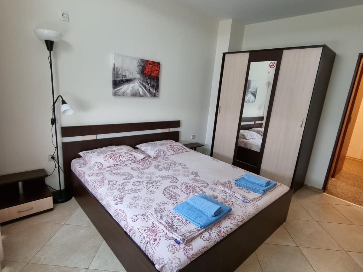 Fantasy Apartments Saint Constantine And Helena Resort Святые Константин и Елена Экстерьер фото